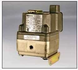 Barksdale DPD2T Series Diaphragm Differential Switch